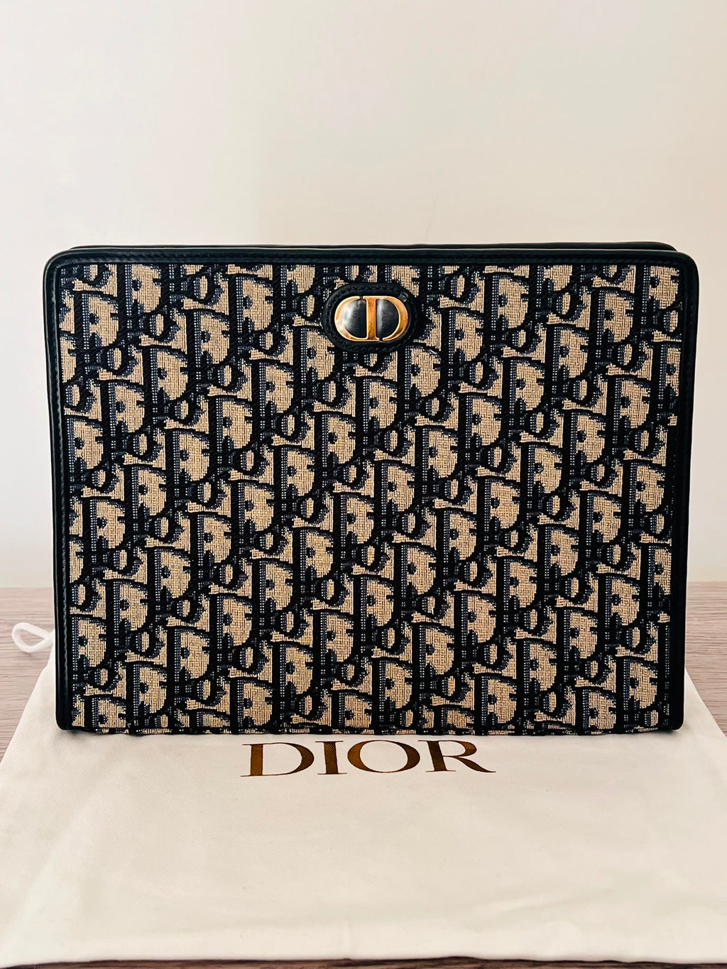 Cd oblique clutch