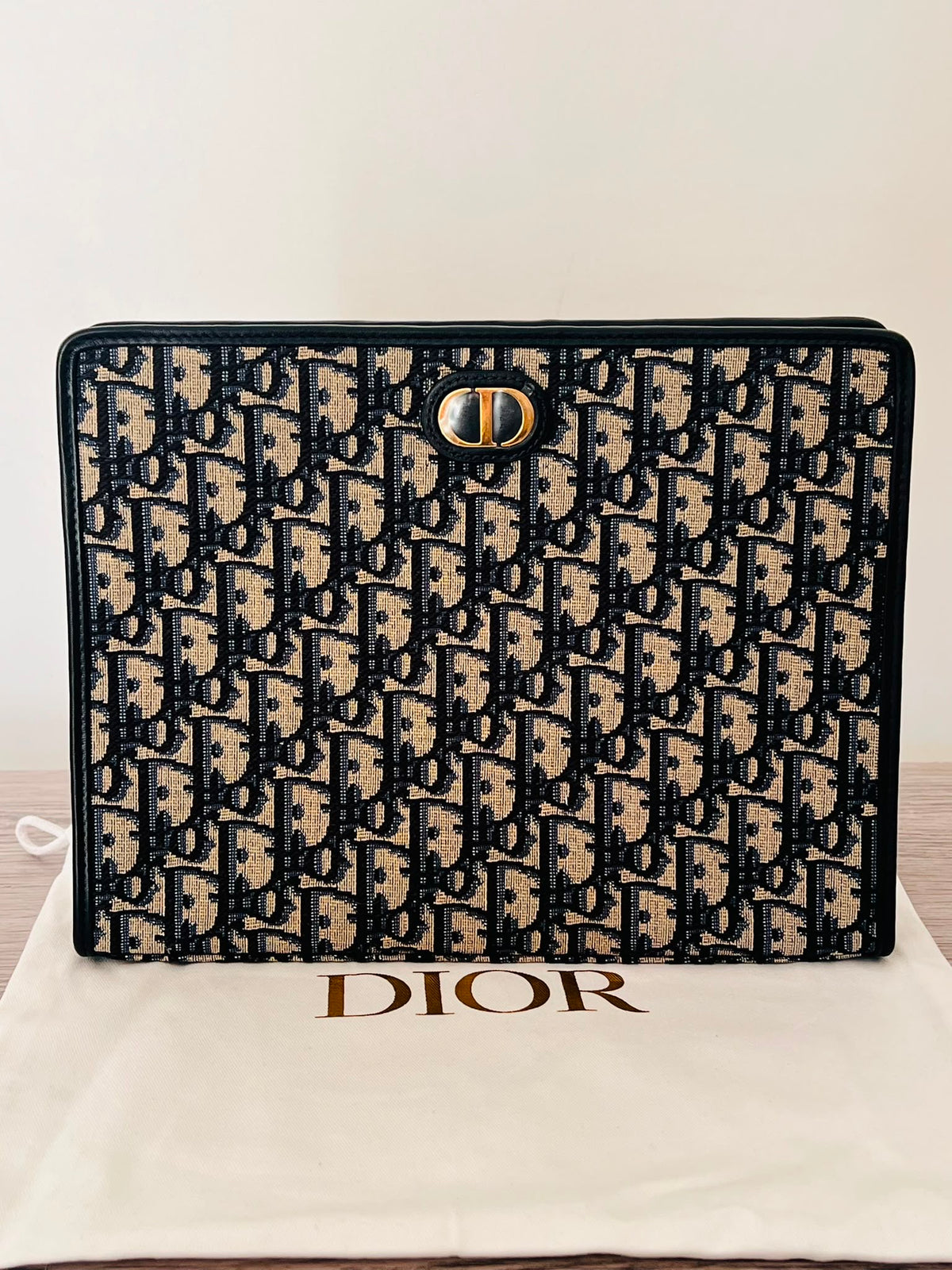 Cd oblique clutch