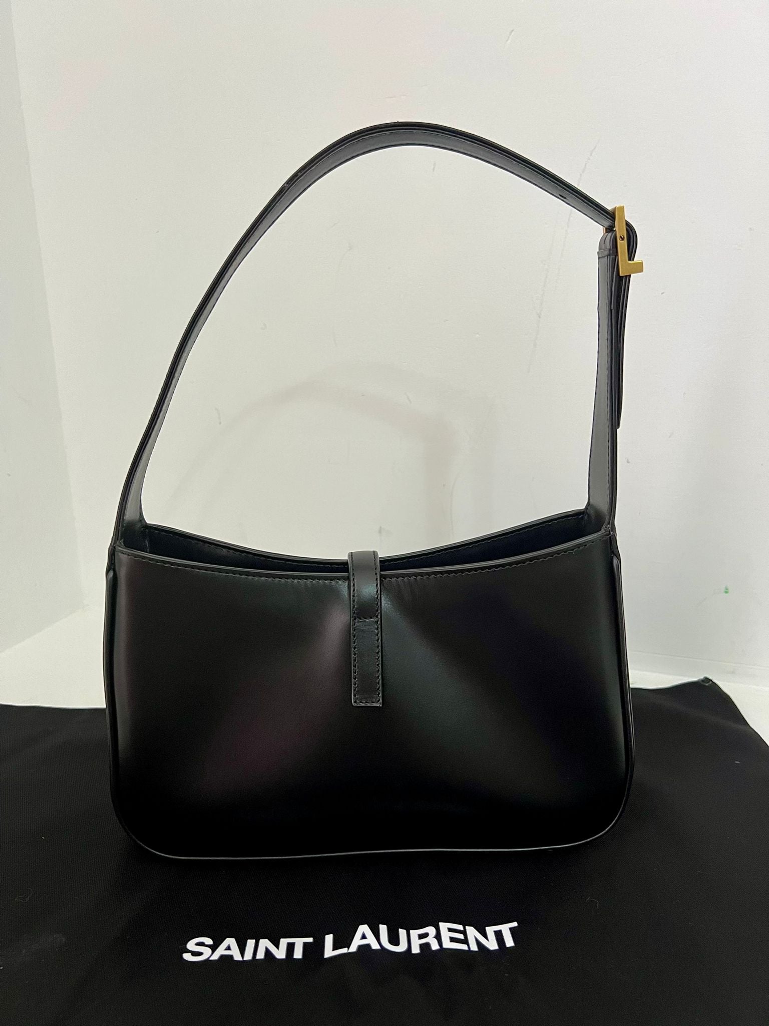 Ysl Saint Laurent Hobo 5 a 7 black
