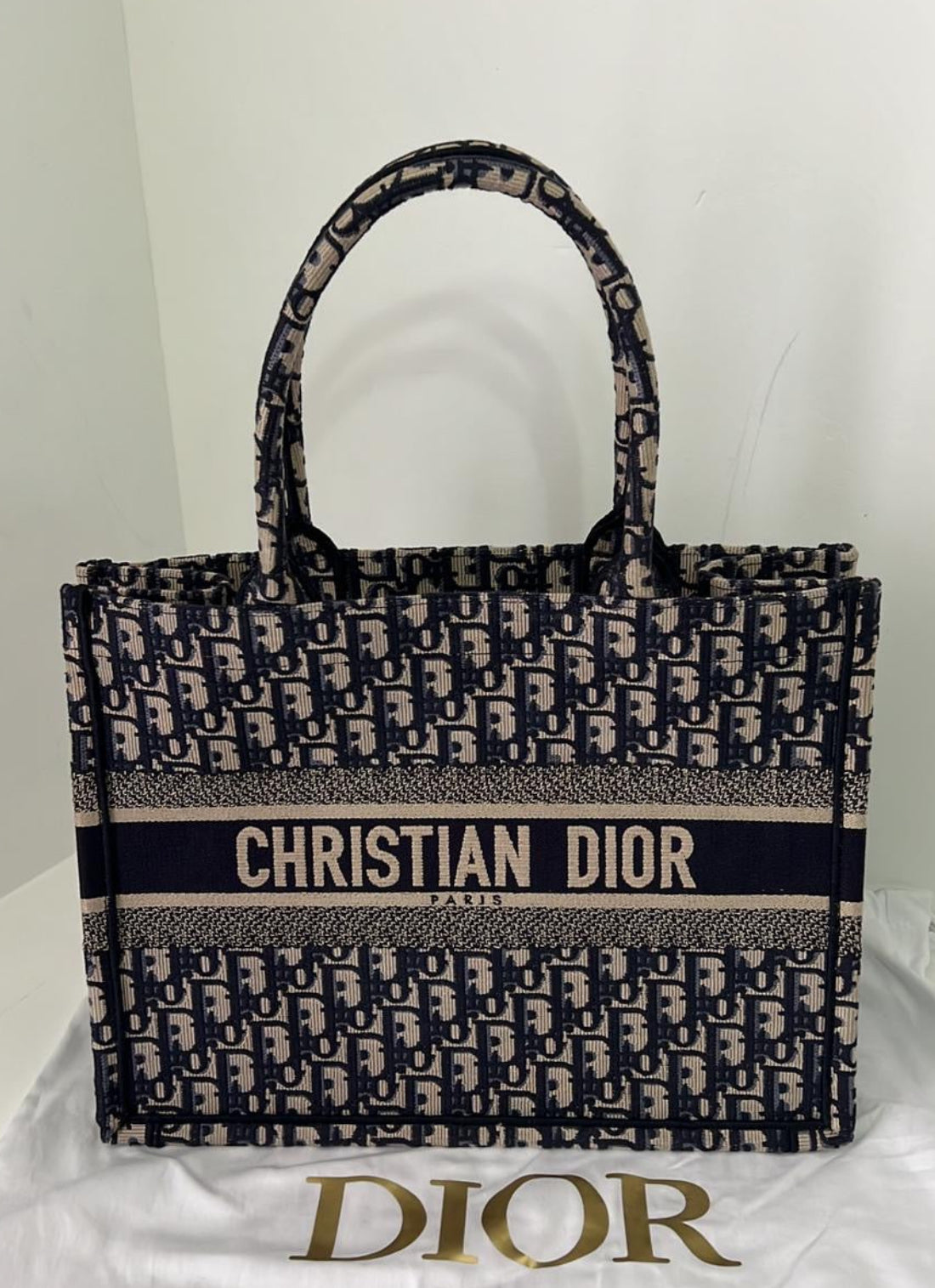 Book tote Medium
