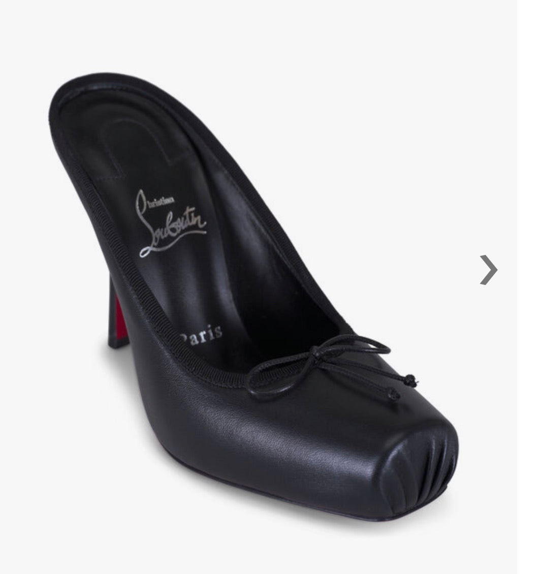 Cassia mules size 40